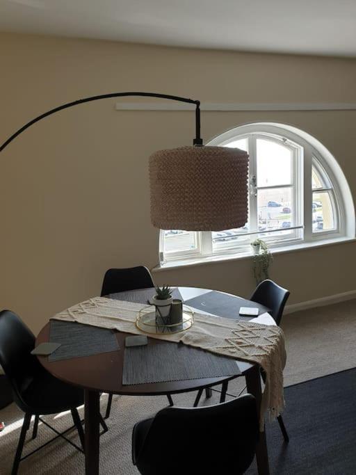 Two Bed Flat Sea View Old Town Hastings Apartment Bagian luar foto