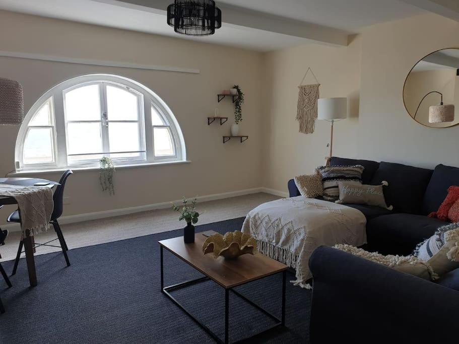 Two Bed Flat Sea View Old Town Hastings Apartment Bagian luar foto