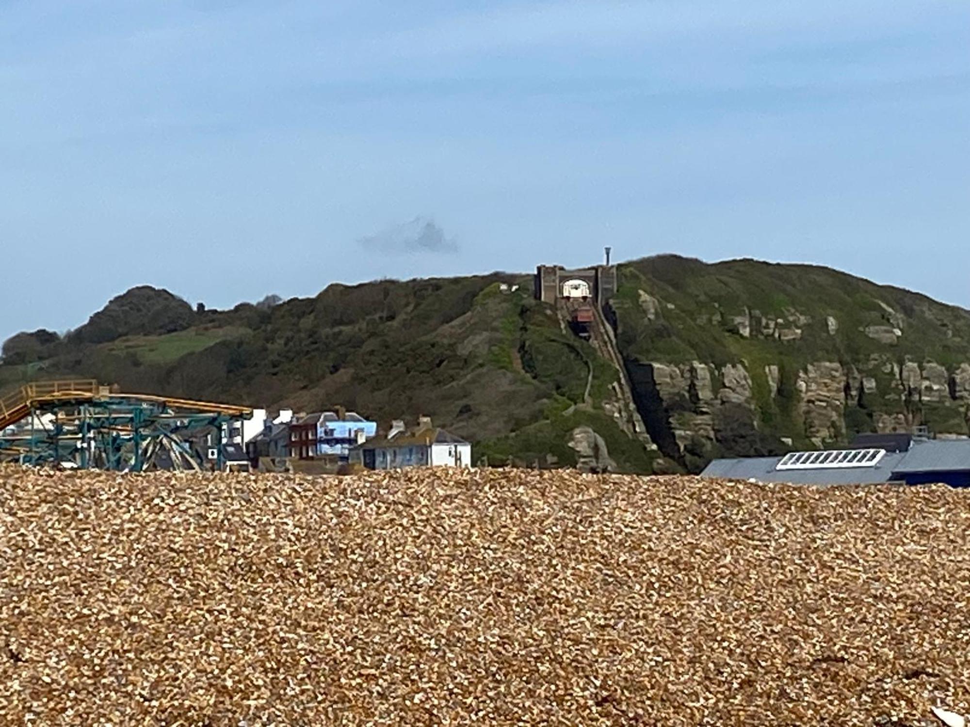 Two Bed Flat Sea View Old Town Hastings Apartment Bagian luar foto